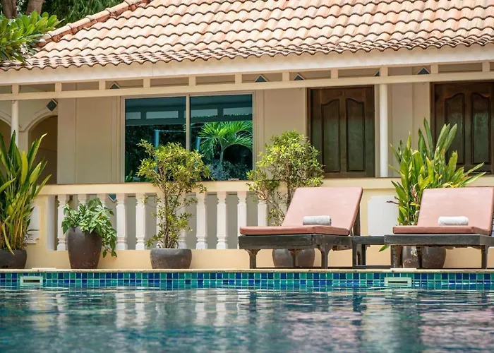 Carmel Boutique Hotel Hotel