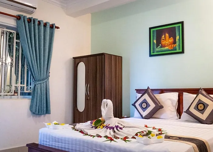 Carmel Boutique Hotel